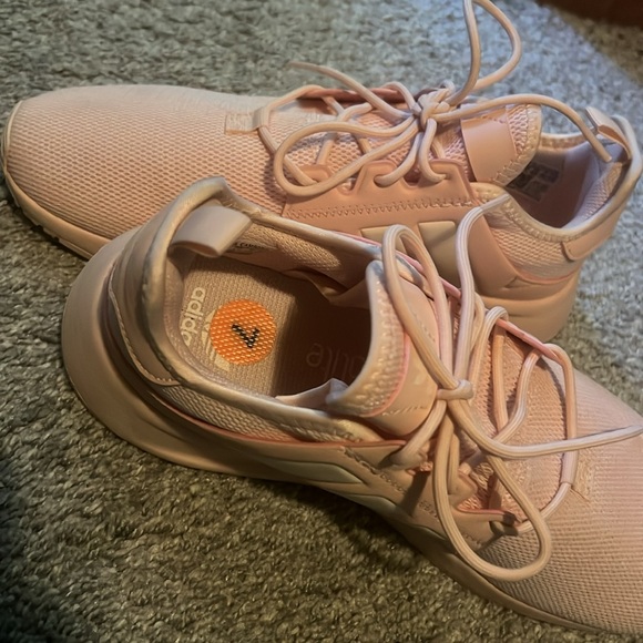 Adidas Swift Run sz 7 kids 8.5 women’s - Picture 3 of 5